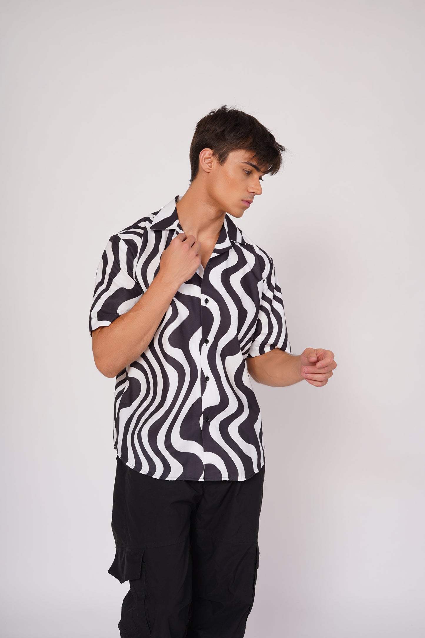 Unisex Black & White Modern Abstract Aloha Shirt