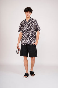 Unisex Black & White Exotic Tiger Print Aloha Shirt